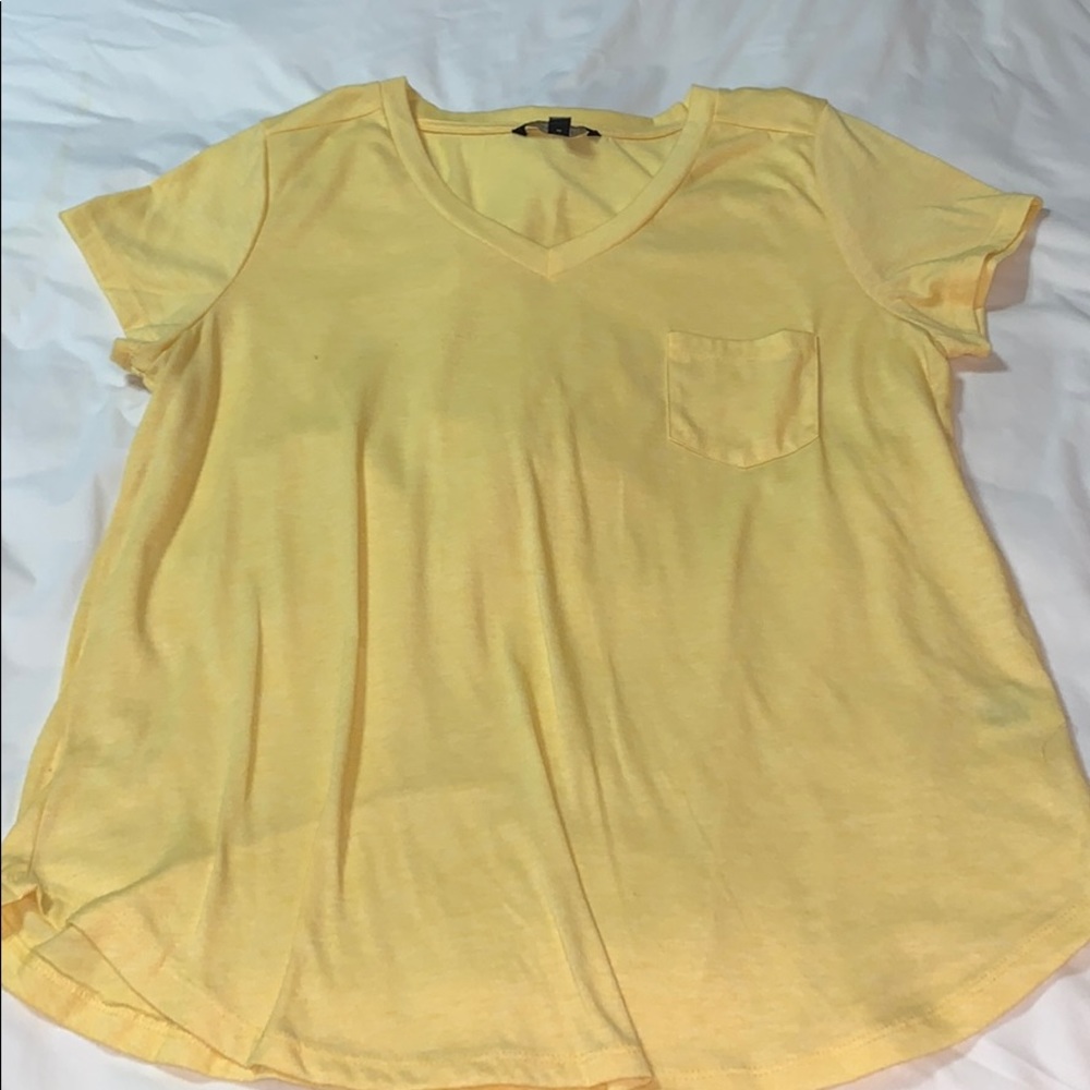 yellow pocket tee